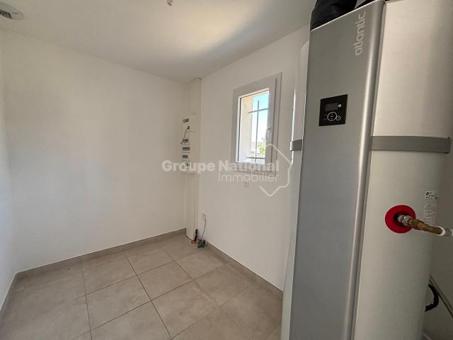 Maison 4 pièces, 90 m² à louer à Barbentane 13570