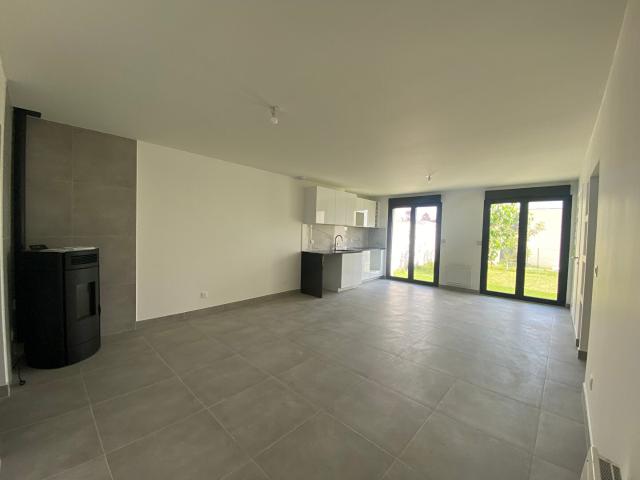 Maison 4 pièces, 90 m² à louer à Linas 91310