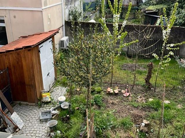 Maison 4 pièces, 90 m² à louer à Lyon 8 69008