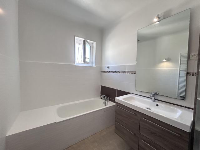 Maison 4 pièces, 90 m² à louer à Messimy 69510