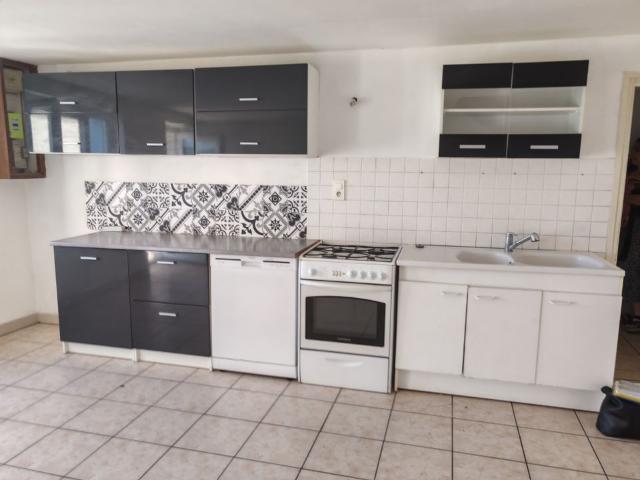 Maison 4 pièces, 90 m² à louer à Saint Étienne des Oullières 69460