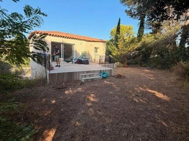 Maison 4 pièces, 90 m² à louer à Pélissanne 13330