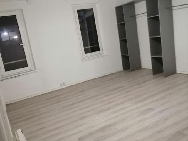 Maison 4 pièces, 91 m² à louer à Castelnaudary 11400