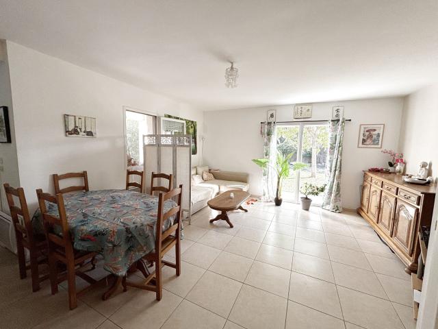 Maison 4 pièces, 91 m² à louer à Aigues Mortes 30220