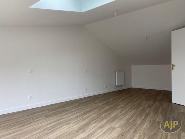 Maison 4 pièces, 92 m² à louer à Vallet 44330