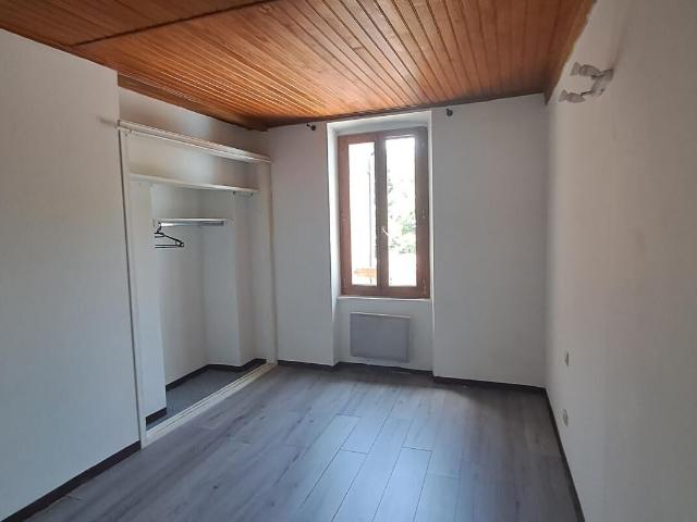 Maison 4 pièces, 94 m² à louer à Saint Papoul 11400