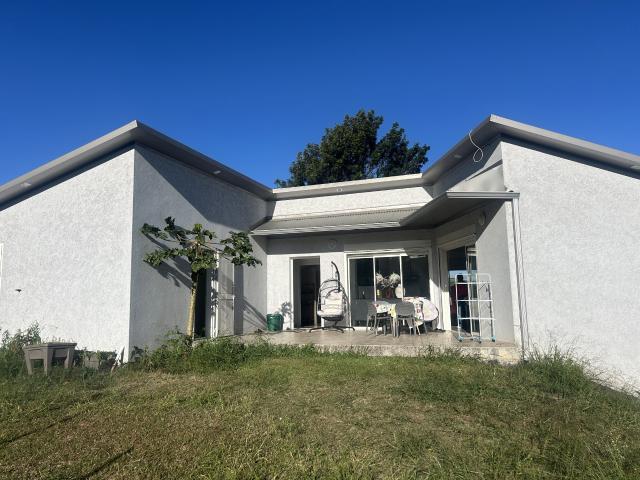 Maison 4 pièces, 94 m² à louer à Saint Pierre 97432