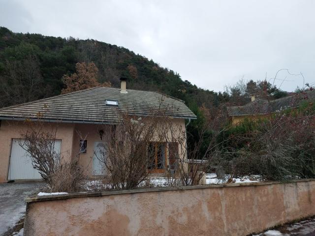 Maison 4 pièces, 95 m² à louer à Savines le Lac 05160