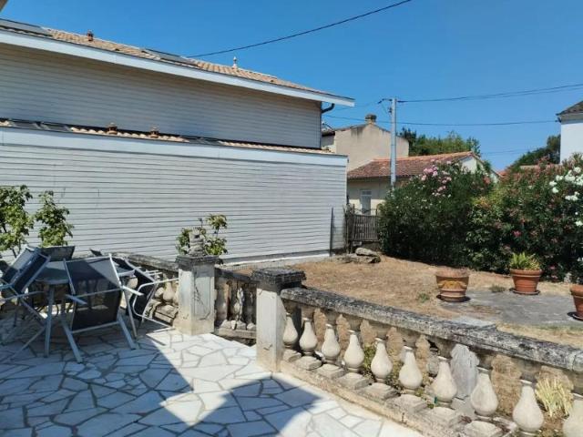 Maison 4 pièces, 96 m² à louer à Bègles 33130