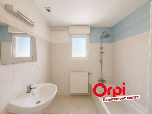Maison 4 pièces, 96 m² à louer à Hadol 88220