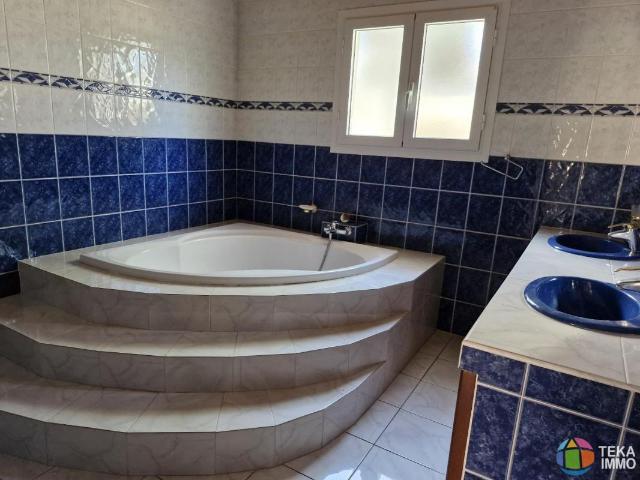 Maison 4 pièces, 96 m² à louer à Saint Denis 97490