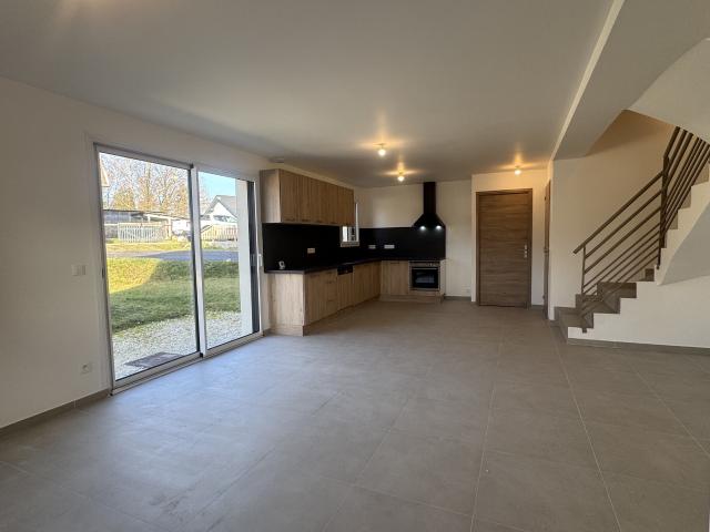 Maison 4 pièces, 96 m² à louer à Vallières sur Fier 74150
