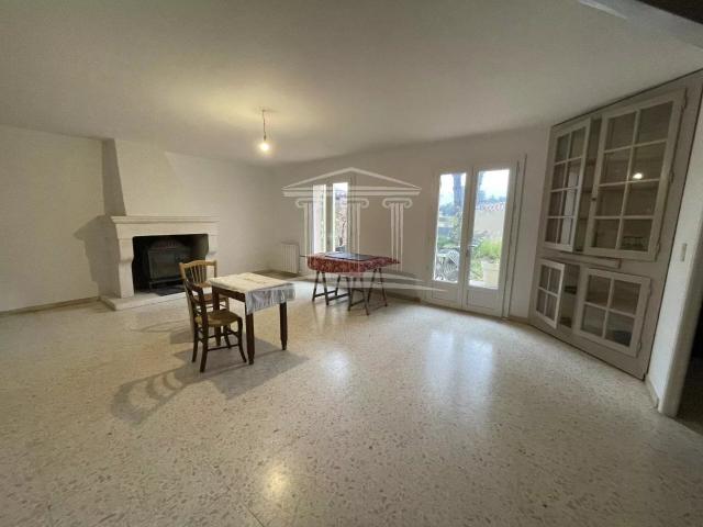 Maison 4 pièces, 97 m² à louer à Sorgues 84700