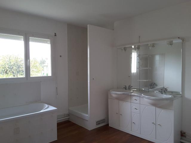 Maison 4 pièces, 97 m² à louer à Sainte Eulalie 33560