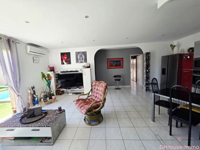 Maison 4 pièces 97m2 avec piscine