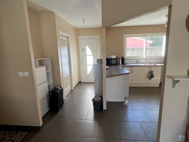Maison 4 pièces, 98 m² à louer à Cérons 33720