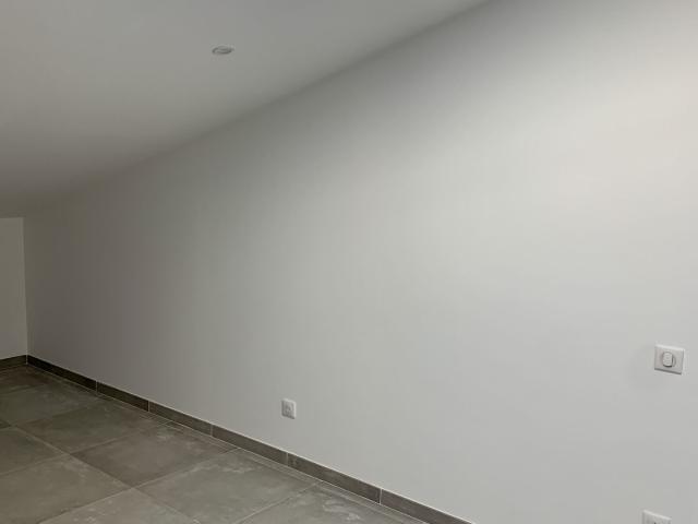 Maison 4 pièces, 98 m² à louer à Clarensac 30870