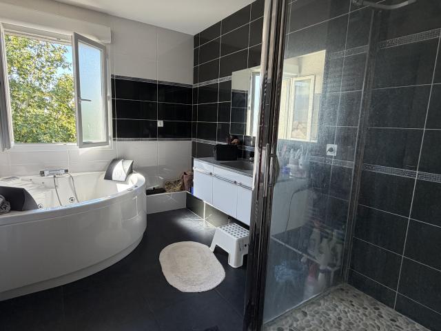 Maison 4 pièces, 98 m² à louer à Genlis 21110