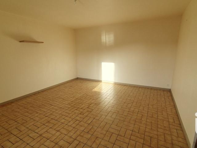 Maison 4 pièces, 98 m² à louer à Lanrodec 22170