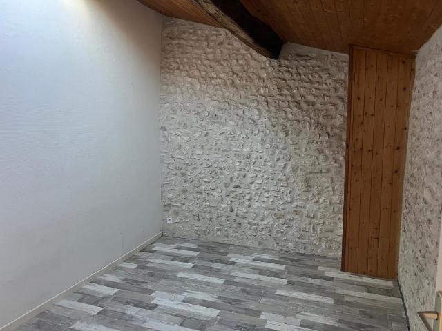 Maison 4 pièces, 99 m² à louer à Chenac Saint Seurin d'Uzet 17120
