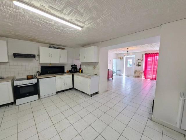 MAISON 4 PIÈCES COMMODITÉS SUR PLACE