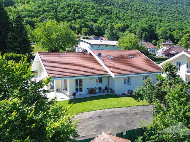 Maison 4 pièces à vendre Echenevex 145m² Echenevex