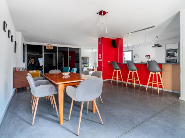 Maison 4 pièces Albigny sur Saone 180m2