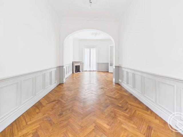 MAISON 4 PIECES AVEC JARDIN 2 AV CHATEAUBRIAND NICE CHAMBRUN