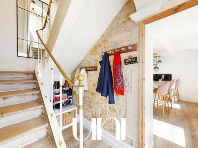 Maison 6 pièces de 106m2 avec gîte de 41m2 3 min de BAYEUX