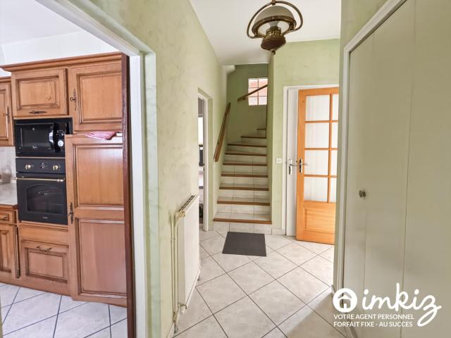 Maison 4 pièces de 85 m² offrant un beau potentiel