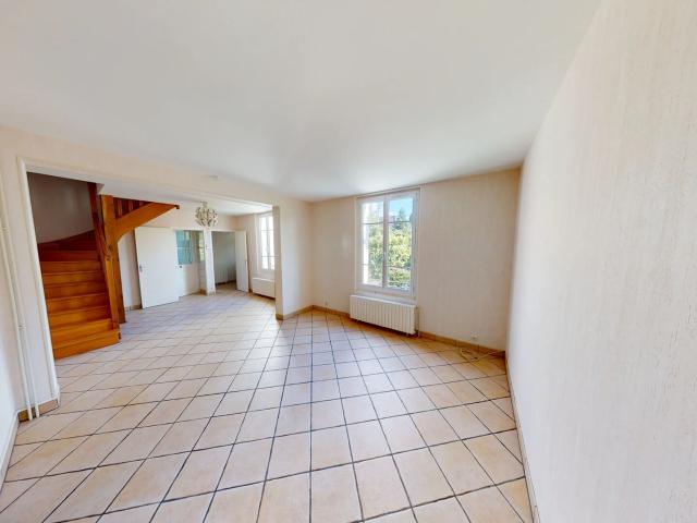 Maison 4 pièces Fontaine le Port 80.00m² 1500€ à louer