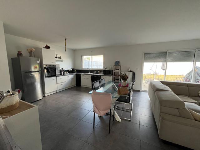Maison 4 pièces Issé 85.30m² 876€ à louer l'Adresse