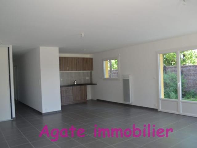 MAISON 4 PIECES RECENTE A LOUER A LANGON