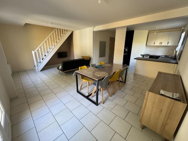 Maison 4 pièces Villebarou 82.51m² 930€ à louer