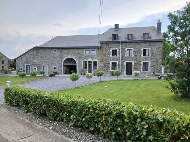 Maison 4ch. de caractère avec jardin !