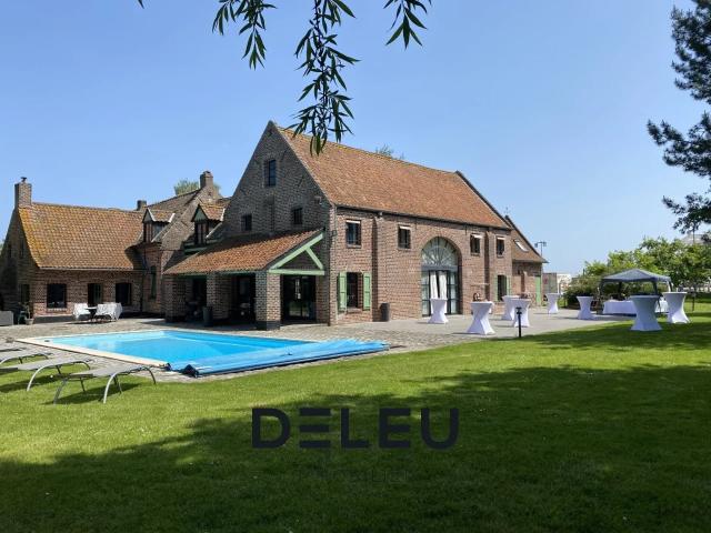 Maison 517 m²