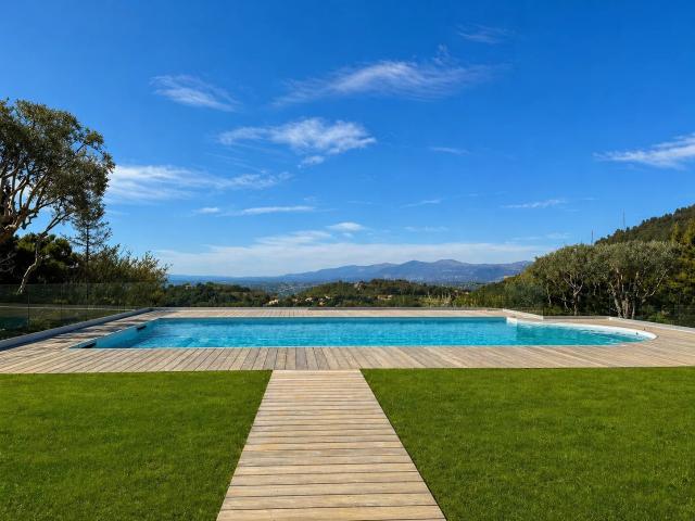 Maison 526 m²