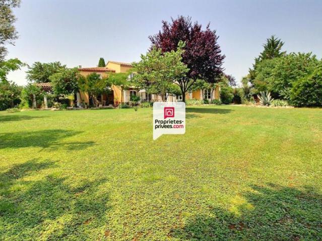 Maison 5 chambres 230 m² avec piscine à Saint Chaptes