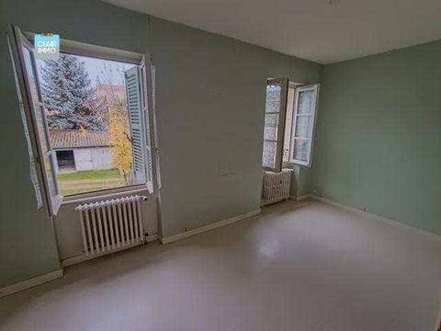 Maison 5 chambres, Aze Bourgogne 71260 DLS96890609