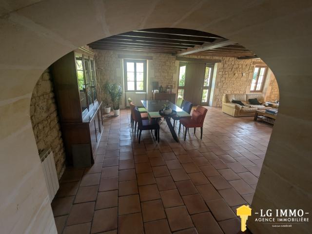 MAISON 5 CHAMBRES, GARAGE, PISCINE