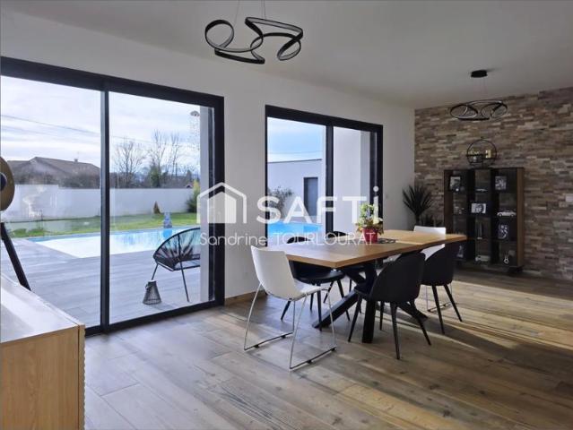 Maison toit terrasse, 5 chambres, jardin, piscine