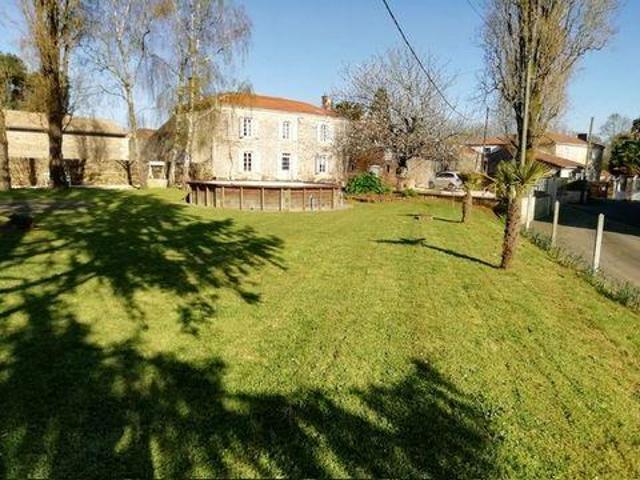 Maison 5 chambres, St. Maixent de Beugné Deux Sevres 79160 DS103964302