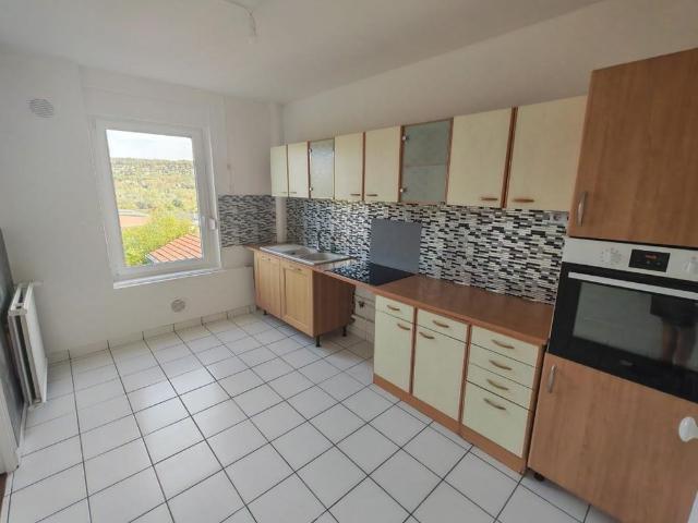 MAISON 5 pièce s 100m²