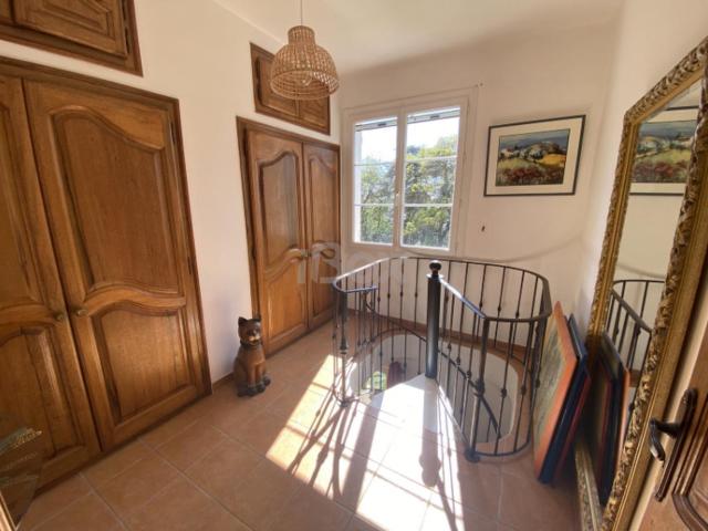 Maison 5 pièce s 3 chambre s 150 m²