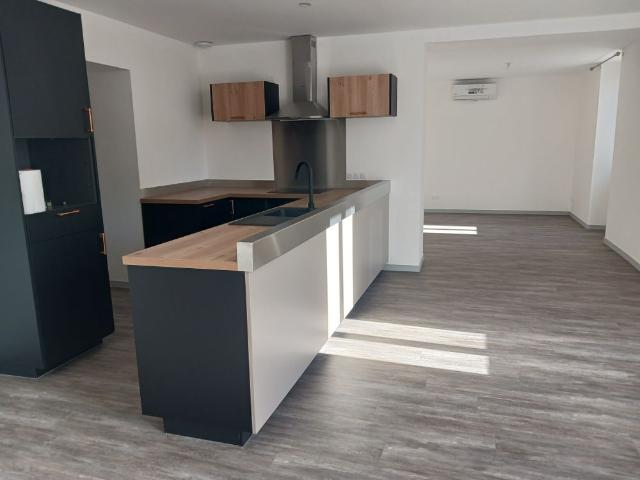 Maison 5 pièce s 4 chambre s 140 m²