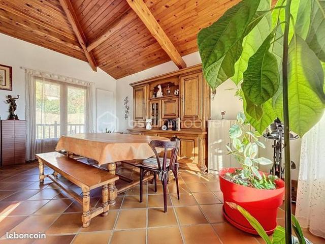 Maison 5 pièces 104 m²