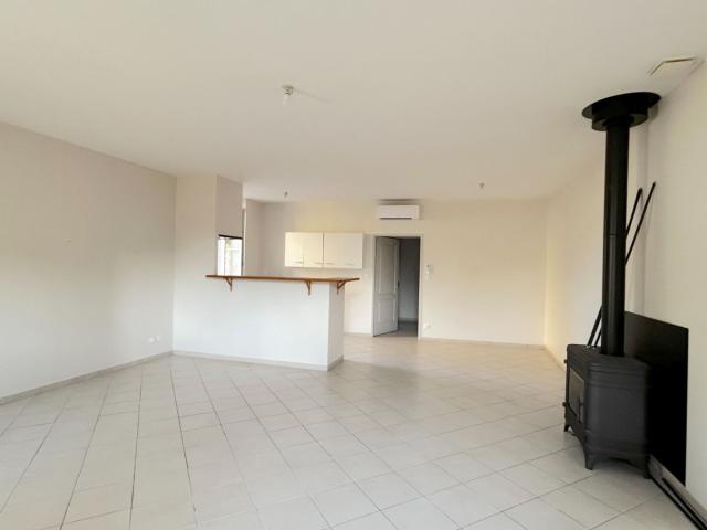 Maison 5 pièces, 104 m² à louer à Saint Paul 33390