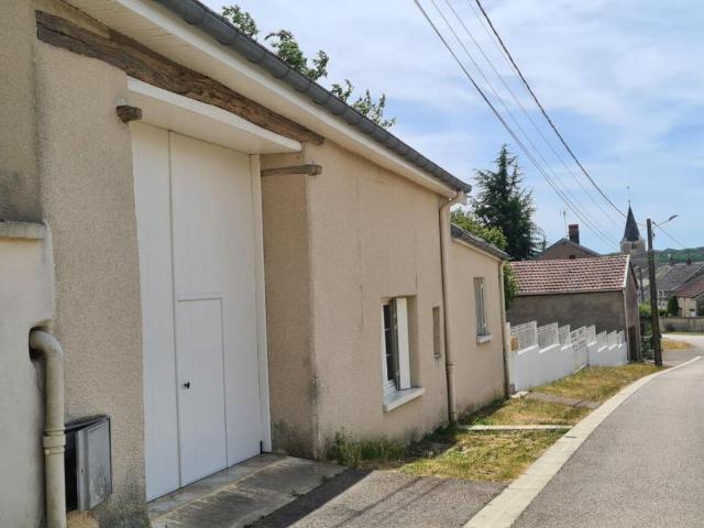 Maison 5 pièces, 105 m² à louer à Saint Maurice sur Vingeanne 21610