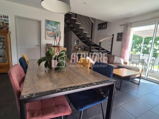 Maison 5 pièces 106 m²