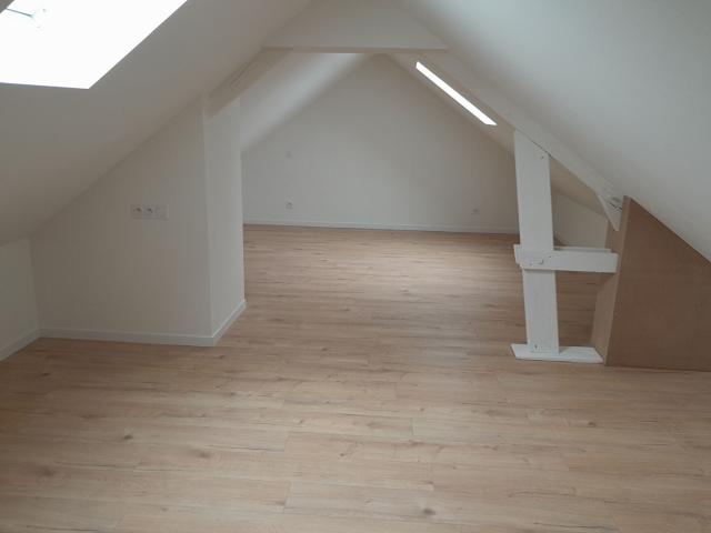 Maison 5 pièces, 106 m² à louer à Teillé 44440